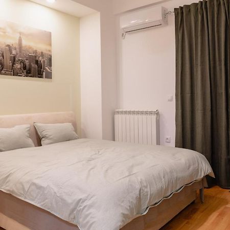 Airmi Hotel Surčin Esterno foto
